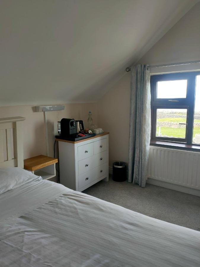 Lios Einne House Accommodation Inisheer Eksteriør bilde